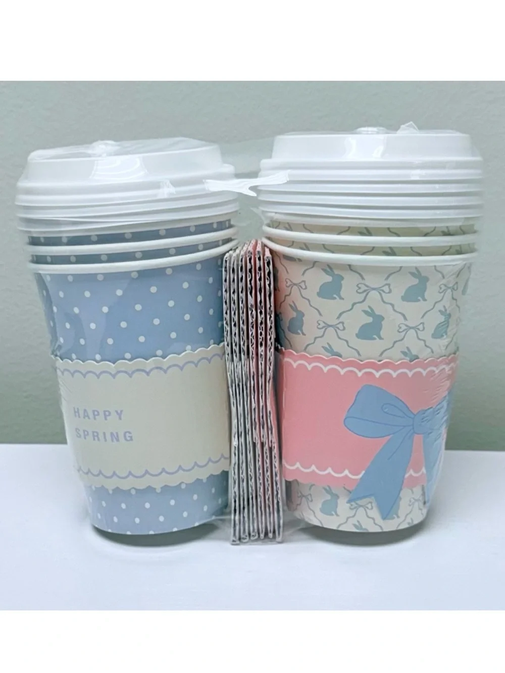 New! Bunnies and Polka Dots 8 ct Disposable Paper Cups with Lids, 14 oz